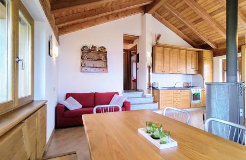 Peglio House | Holiday Home Il Nido d'Aquila - GRV635 by Interhome