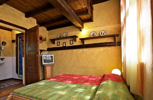 Rancio Valcuvia Apartment | Holiday home in a former mill from the 18th century. With 10 000 m² of land and pool