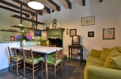 Cosio Valtellino House | Holiday Home La Casa del Nonno by Interhome