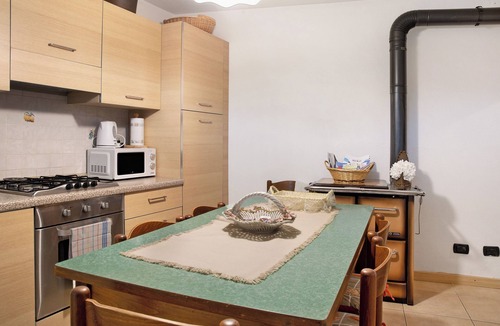 Ardenno House | Holiday Home 'Oasi Alpina' with Mountain View, Private Garden and Balcony