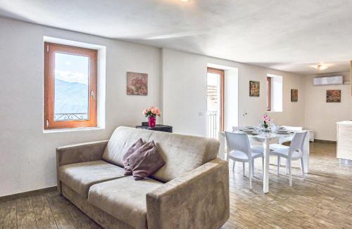 Vercana House | Holiday Home Rustico Maria - DMA392 by Interhome