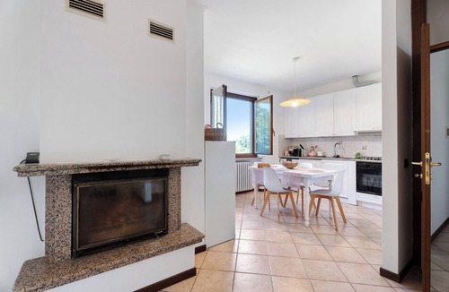 Angera House | Holiday Home 'Villa Fox' with Garden, Balcony and Shared Wi-Fi
