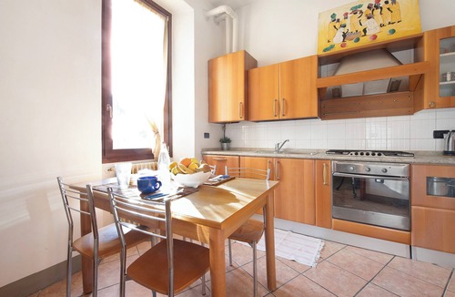 Sulzano House | Holiday Home 'Wakesurfhouse' with Lake View, Private Terrace and Wi-Fi
