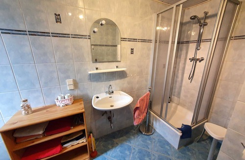 Hasselfelde Apartment | Holiday room Eiscafé Hartmann - holiday room with double bed