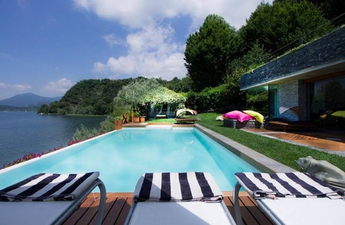 Ispra Villa | holiday vacation large villa rental italy, italian lakes district, lake maggiore, lakeside, pool, walk to town, air cond
