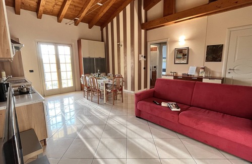 Pozzolengo Apartment | Holidays Lake Garda Sirmione Peschiera and Desenzano del Garda