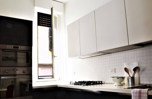 Lazzaretto Apartment | HomeLovers Two Rooms Retreat P.ta Venezia District close MM1
