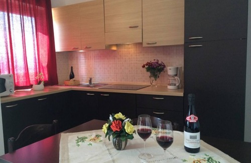 Vercana Apartment | Homerez - Apt near Lake, Vercana