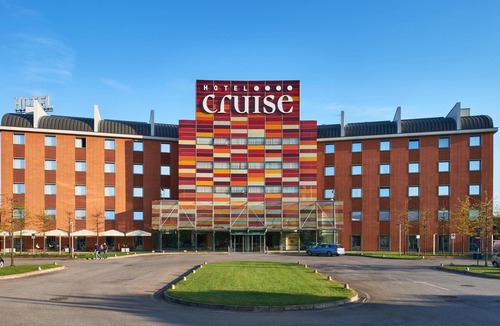 Montano Lucino Hotel | Hotel Cruise