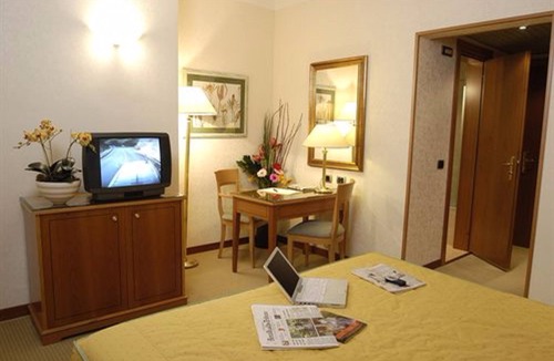 Magenta Hotel | Hotel Excelsior Magenta