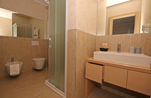 Lezzeno Hotel | Hotel Helvetia