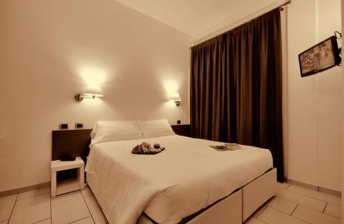 Cadrezzate Hotel | Hotel La Locanda