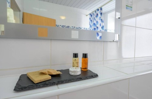 St. Paul House | Hotel Margit