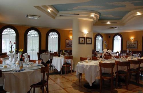 Fara Olivana Con Sola Hotel | Hotel Ristorante Regina