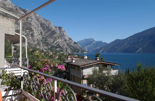 Limone sul Garda Hotel | Hotel Riviera Panoramic Green Resort
