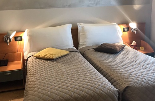 Colombare Hotel | Hotel Villa Rosa
