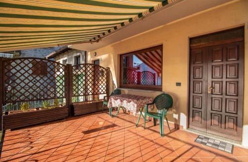 Gera Lario House | House Nicholas