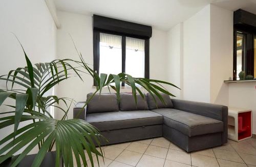 Milan Apartment | Humanitas House - 20 Minutes from DUOMO - Navigli