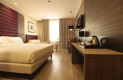 Lorenteggio Hotel | iH Hotels Milano Lorenteggio