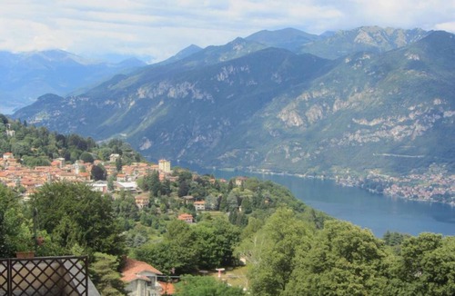 Magreglio Apartment | il balcone sul lago