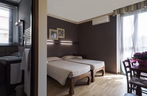 Busto Arsizio House | Il Fiordaliso Foresteria