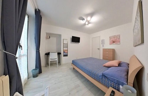 Lierna Bed & Breakfast | Il Gatto e La Volpe Foresteria