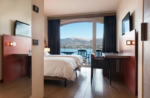 Laveno Hotel | Il Porticciolo