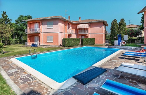 Colombare Apartment | Il Quadrifoglio D4 con Piscina by Wonderful Italy