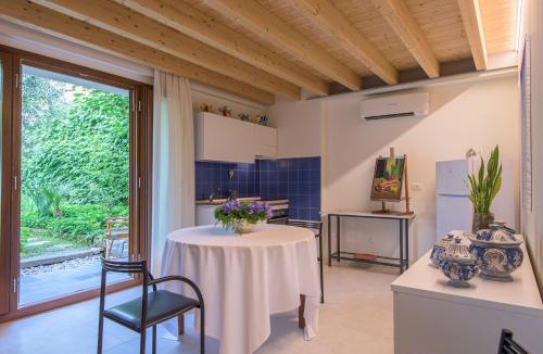 Marone Apartment | In Riva al Lago di Iseo Dependance Piano Terra