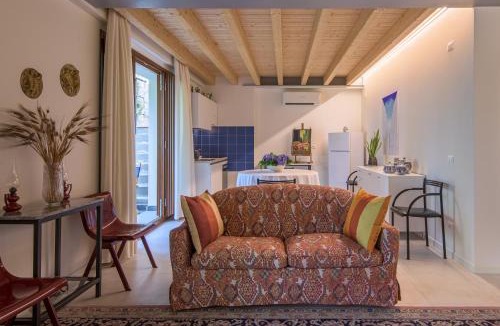 Marone Apartment | In Riva al Lago di Iseo Dependance Piano Terra