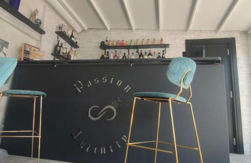 Rho Bed & Breakfast | Infinity Passion