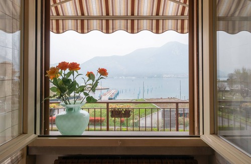 Clusane Apartment | Interno 18 - One Bedroom Apartment, Sleeps 4