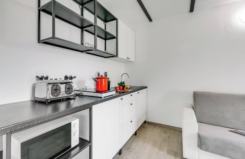 Arcumeggia Apartment | Iris Apartment, Casalzuigno, Italy