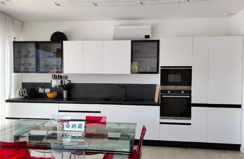 Solto Collina Apartment | IseoLakeRental - Blue Note