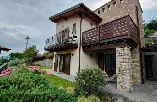 Costa Volpino House | IseoLakeRental - Casa Cuneo