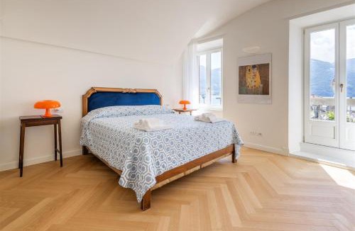 Lovere Old Town Apartment | IseoLakeRental - La Terrazza sul Porto
