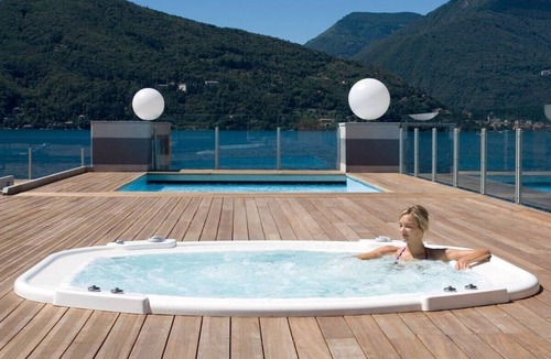 Maccagno Apartment | Golfo Gabella penthouse apartment with pool