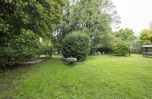 Maccagno Villa | Garden View apartment