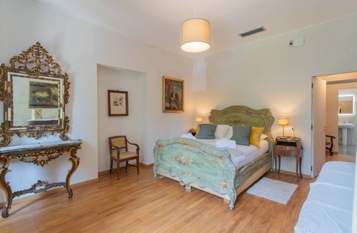 San Fermo della Battaglia Villa | 550 m² Villa ∙ 7 bedrooms ∙ 15 guests