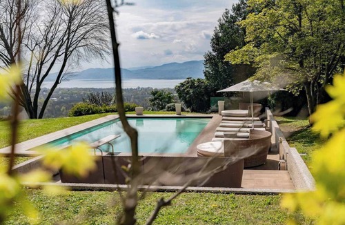 Besozzo Villa | Italian Lakes villa with heated pool