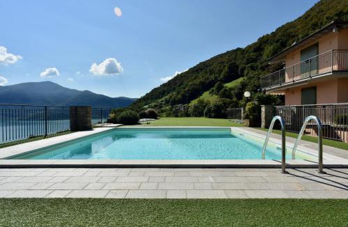 Tavernola Bergamasca Apartment | Italian Vacation Homes - La Petite Maison du Lac