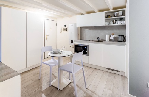 Magenta Apartment | Italianway - The B Village Standard - Apt M1