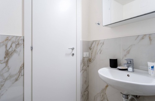 Magenta Apartment | Italianway - The B Village Standard - Apt 02