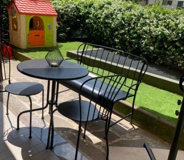 Capriate San Gervasio Apartment | Jasmine garden apartment