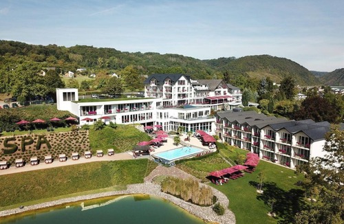 Loef House | Junior Suite-Non Refundable BI 1P - Moselstern Parkhotel Krähennest