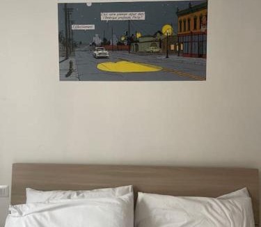 Carona Apartment | L'ETRANGE RENDEZ-VOUS Tome 1