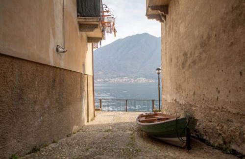 Colonno Apartment | La Casa del Pescatore - by MyHomeInComo