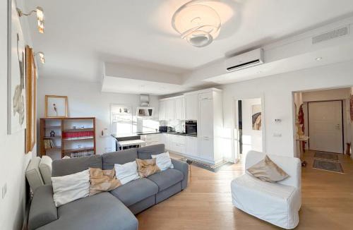 Legnano Apartment | La Casa Del Pittore -Centro Storico-
