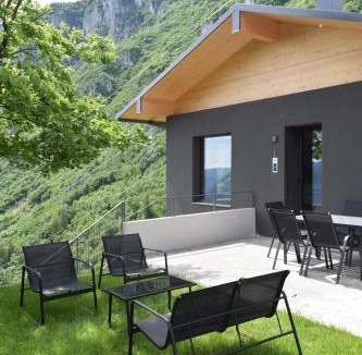 Rogno House | La casa di Cesare