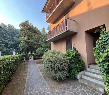 Bergamo Apartment | La casa di Nina, vista sui colli di Bergamo Golf